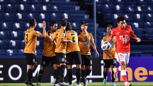 九游娱乐官方-【亚冠】宁浩旭造对手乌龙 广州队1比5泰港6战全败